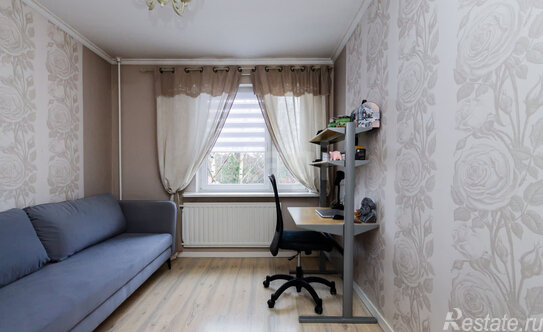 Продажа 3-комн квартиры на вторичном рынке Приморское шоссе,  д. 291