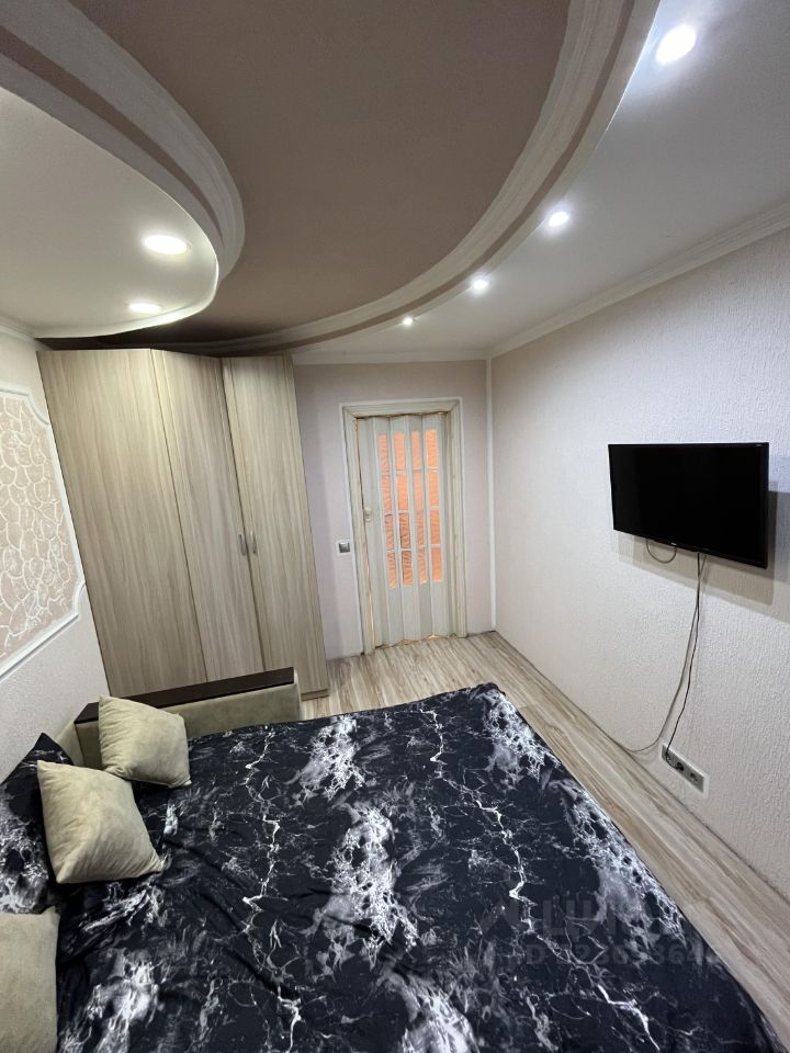 Продажа 3-комн квартиры на вторичном рынке Апрелевка, улица Комсомольская, 5