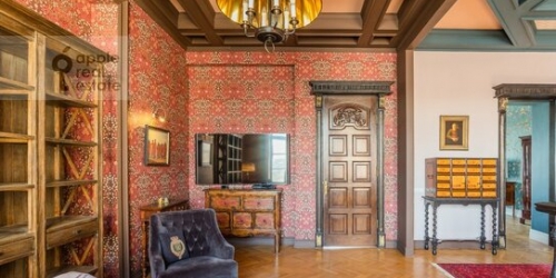 6-комн квартира улица Жуковского,  д. 5