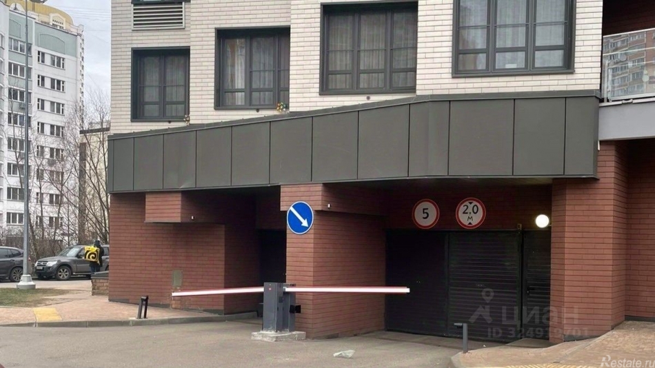 Продажа гаража ул Верхние Поля,  д. 32,  к. 2