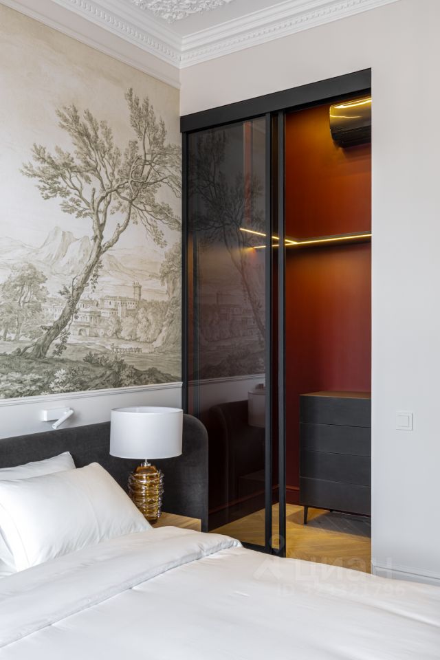 Продажа 1-комн квартиры на вторичном рынке Кутузовский проспект, 2/1К1А