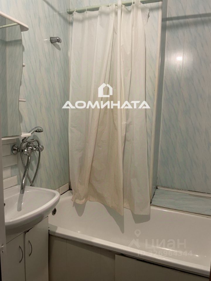 Продажа 2-комн квартиры на вторичном рынке проспект Большевиков, 38к5