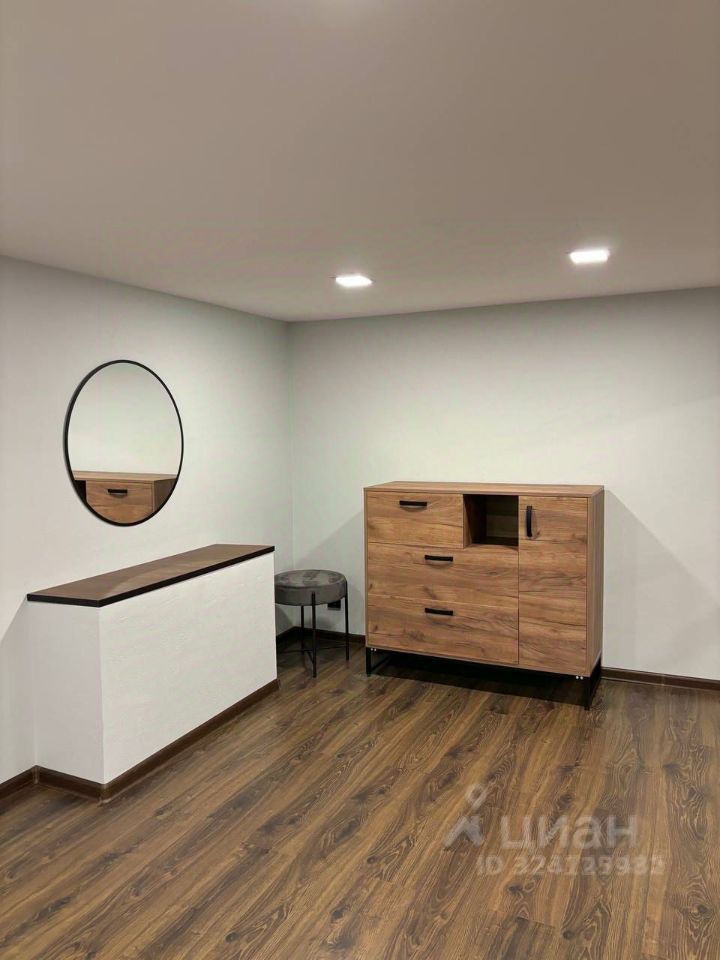 Аренда студии Малый Трехсвятительский переулок, 8/2С8