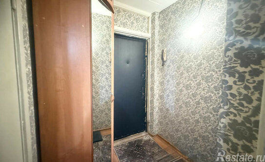 Продажа 1-комн квартиры на вторичном рынке улица Хлобыстова,  д. 20 к3