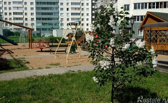 Продажа 2-комн квартиры на вторичном рынке Жуковский г, Амет-хан Султана ул,  д. 15 к4