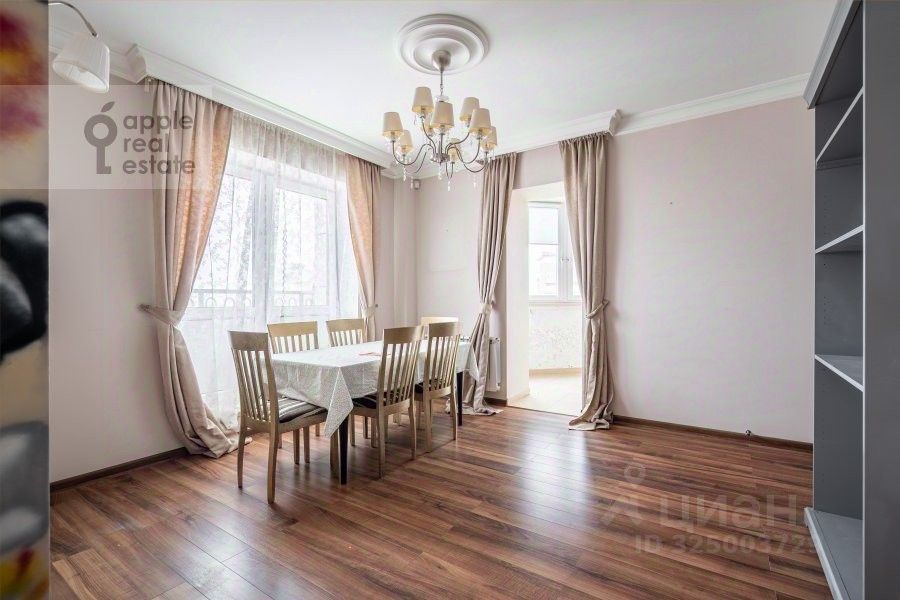 Продажа 3-комн квартиры на вторичном рынке улица Академика Виноградова, 1к1