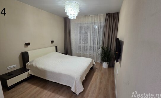 Продажа 3-комн квартиры на вторичном рынке ул Александры Монаховой,  д. 90,  к. 4