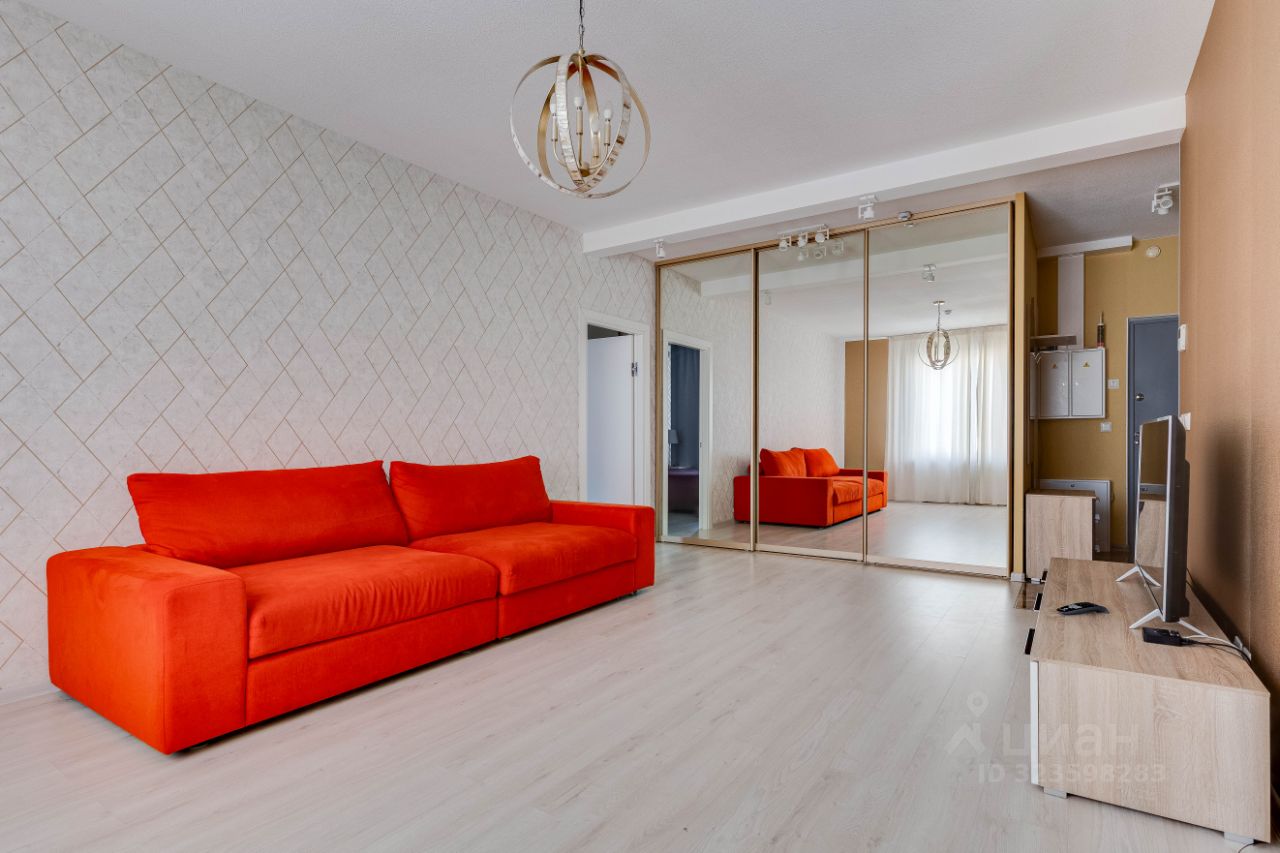 Аренда 2-комн квартиры на вторичном рынке набережная Обводного Канала, 108