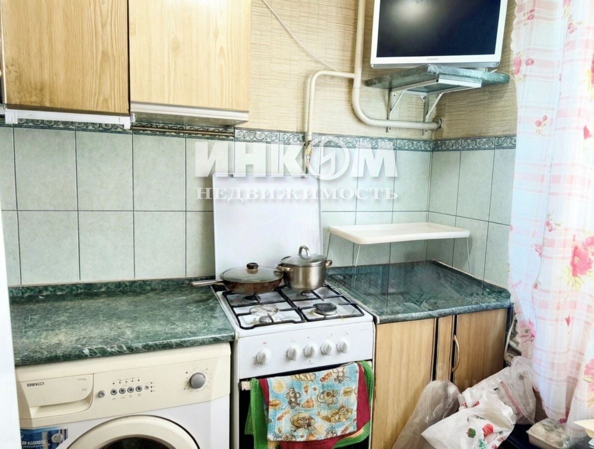 Продажа 4-комн квартиры на вторичном рынке улица Марии Поливановой, 6