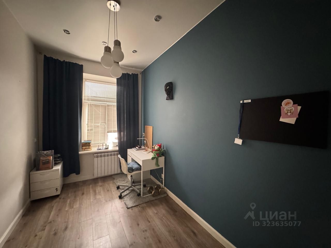 Продажа 3-комн квартиры на вторичном рынке 8-я Васильевского острова линия, 85