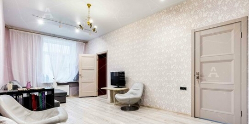 4-комн квартира Чайковского ул,  д. 33-37