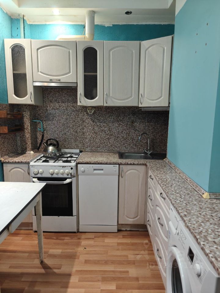 Продажа 2-комн квартиры на вторичном рынке Дальневосточный проспект, 68К1