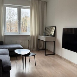 Продажа 2-комн квартиры на вторичном рынке проспект Медиков,  д. 10 к6