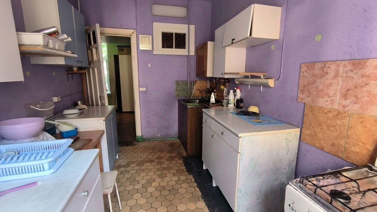 Продажа 3-комн квартиры на вторичном рынке 9-я Васильевского острова линия, 54