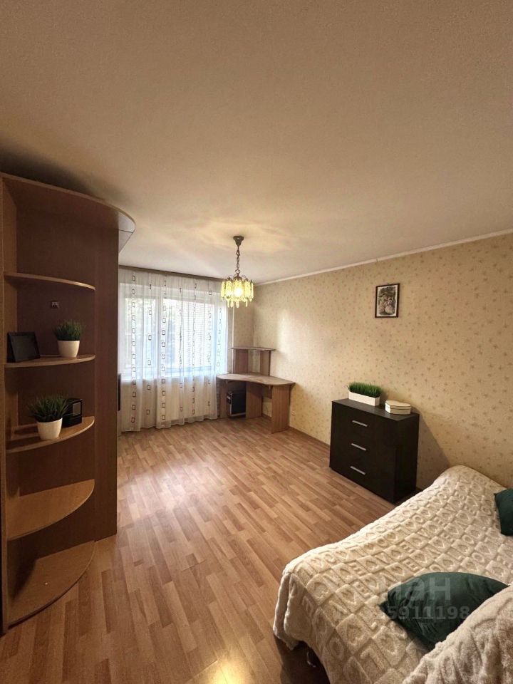Продажа 3-комн квартиры на вторичном рынке Электросталь, улица Жулябина, 27
