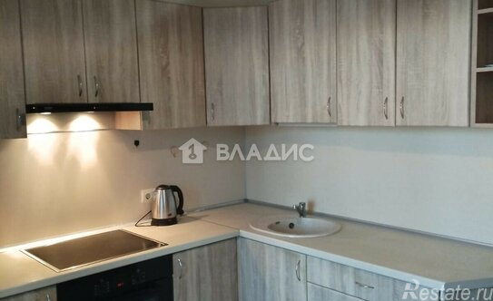 Продажа 1-комн квартиры на вторичном рынке Парашютная улица,  д. 61 к1