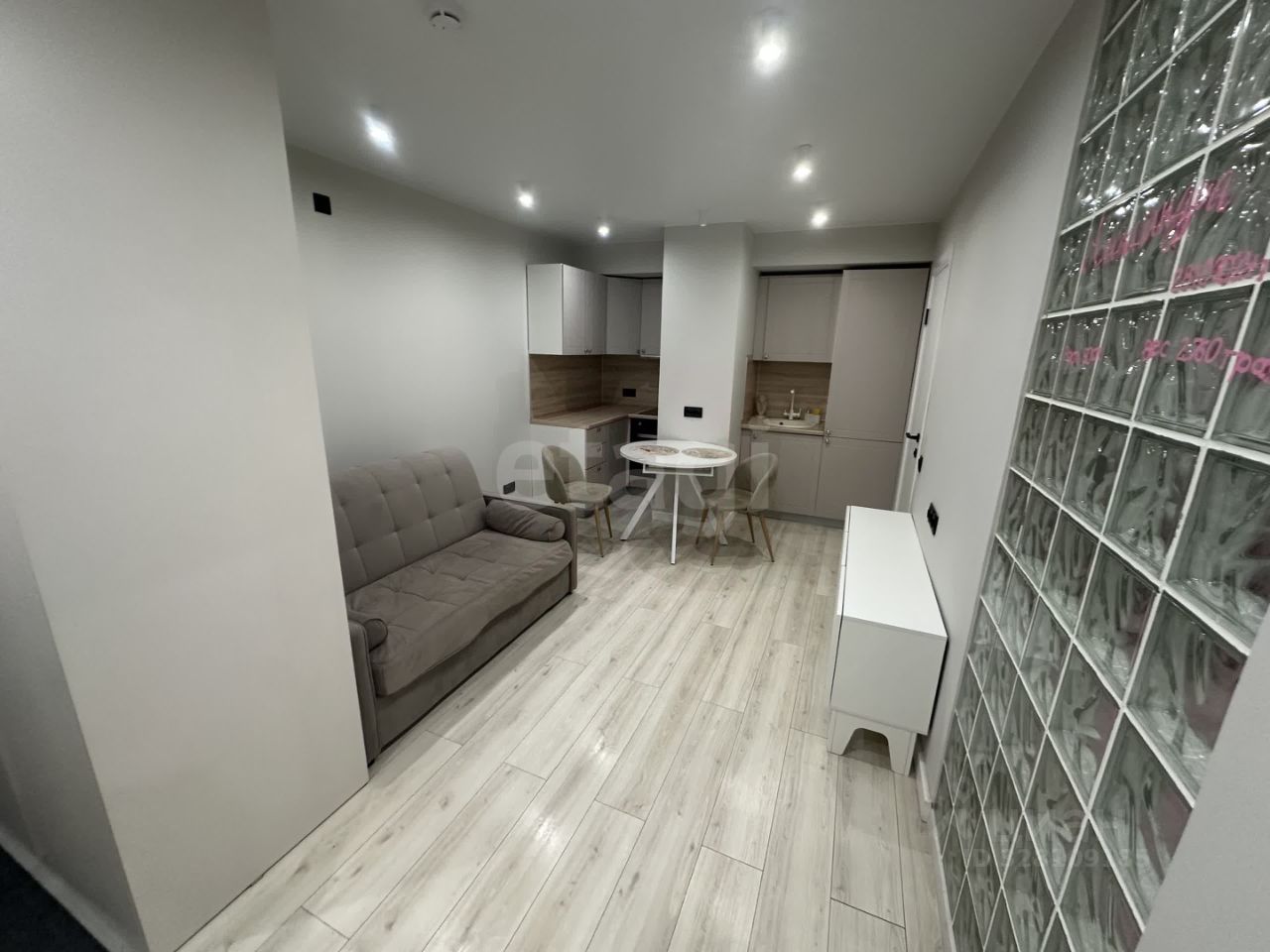 Продажа 1-комн квартиры на вторичном рынке Суворовская улица, 19С5