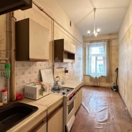 Продажа 4-комн квартиры на вторичном рынке улица Достоевского,  д. 24/9