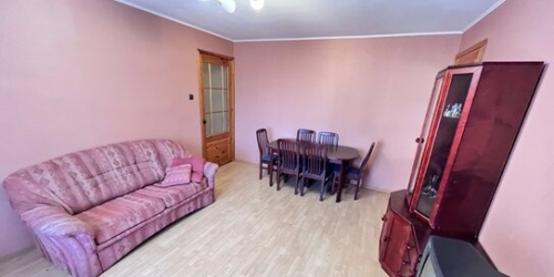 3-комн квартира улица Бадаева,  д. 5