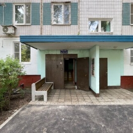 Продажа 4-комн квартиры на вторичном рынке улица Бестужевых,  д. 12А