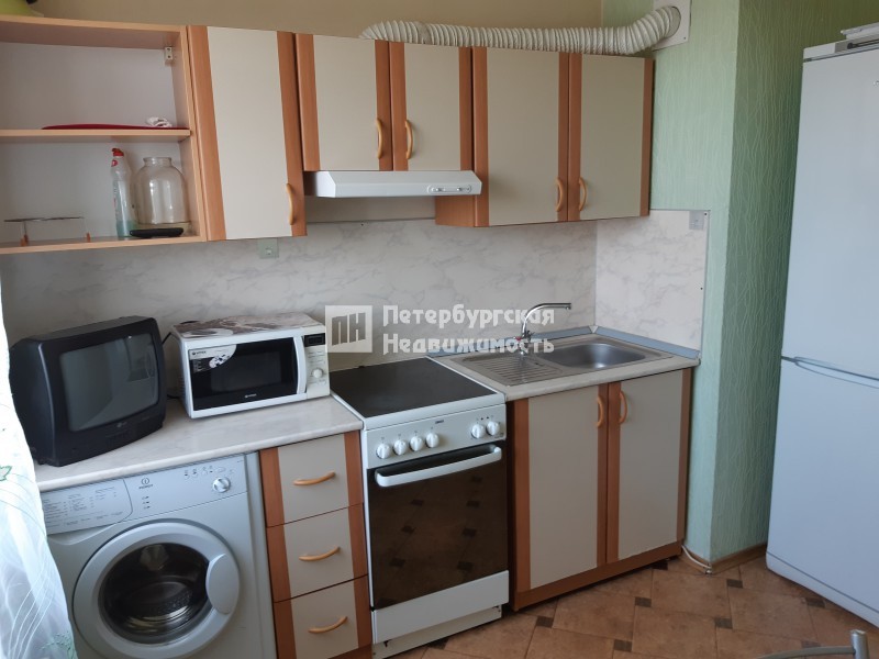 Продажа 1-комн квартиры на вторичном рынке ул Караваевская, д 28 к 1 литера А