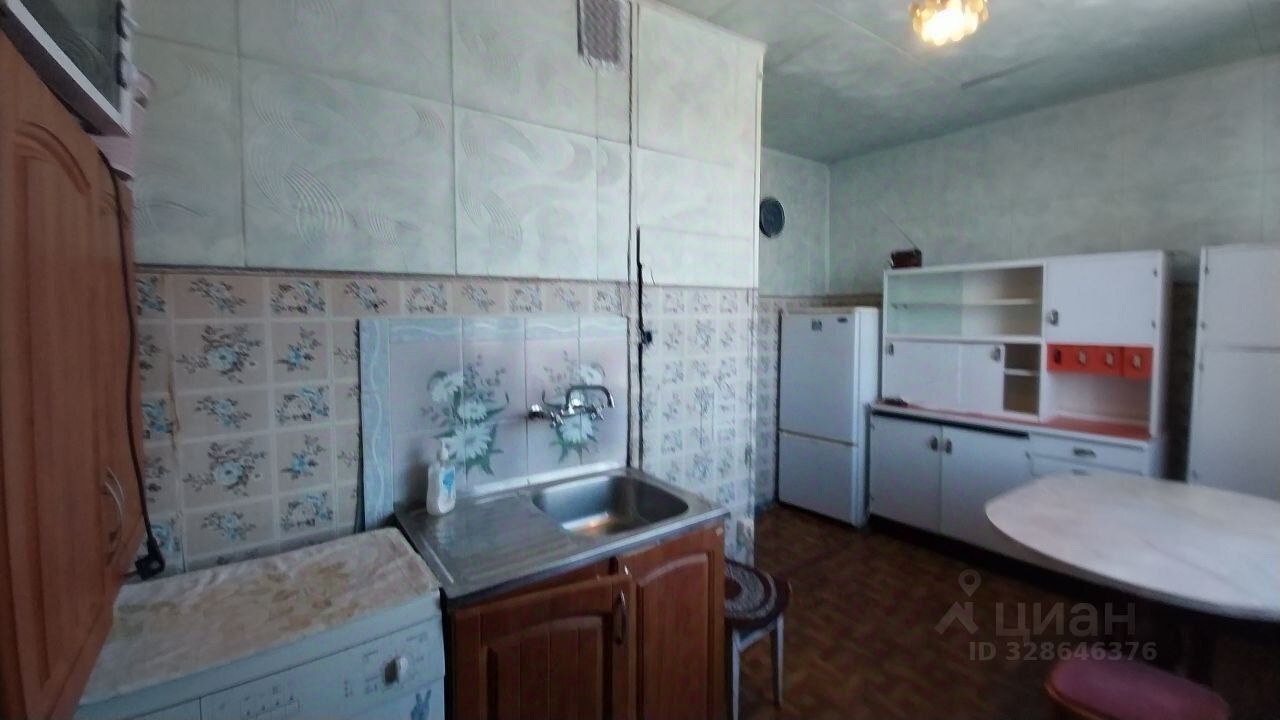 Продажа 3-комн квартиры на вторичном рынке 3-й мкр,  д. 14