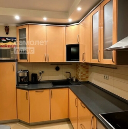 Продажа 3-комн квартиры на вторичном рынке ул Маршала Захарова,  д. 23