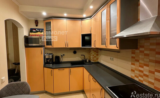 Продажа 3-комн квартиры на вторичном рынке ул Маршала Захарова,  д. 23