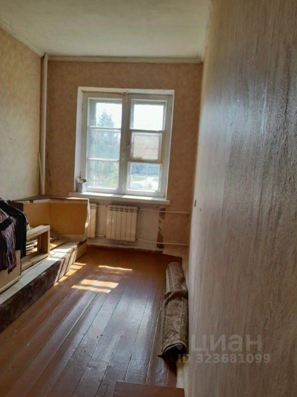 Продажа комнаты 2-й мкр, Имени Свердлова пгт, 25