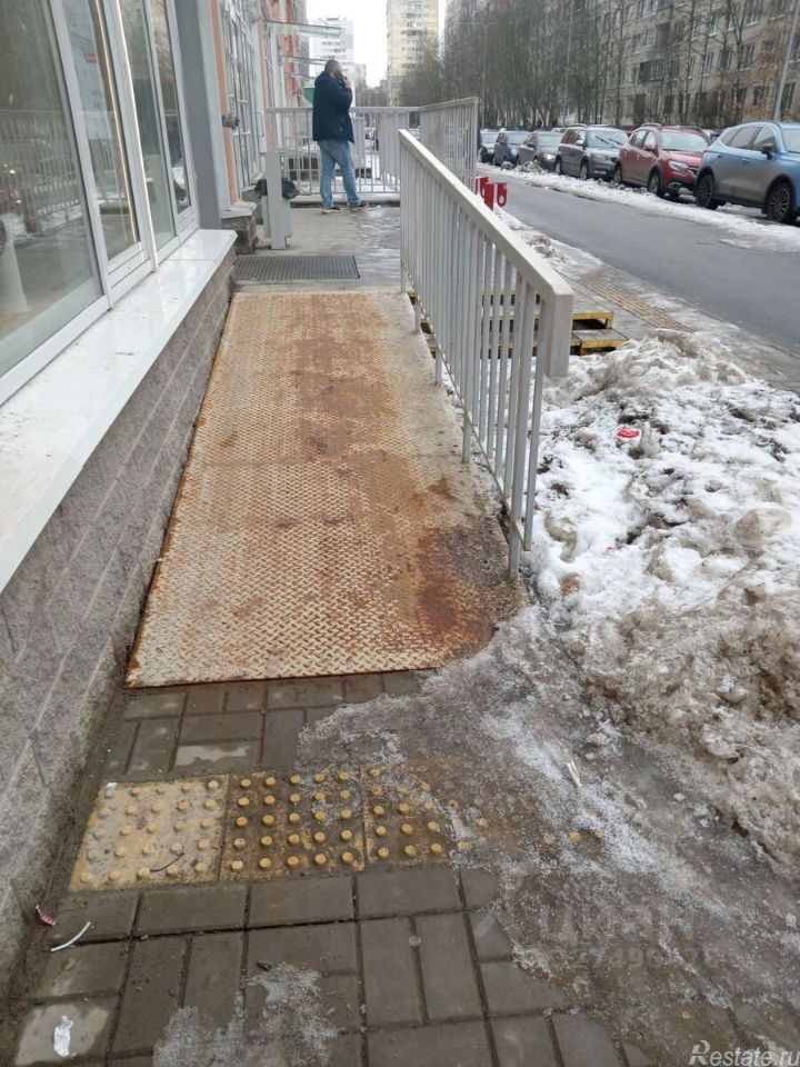 Продажа торгового помещения ул Кустодиева,  д. 7,  к. 2