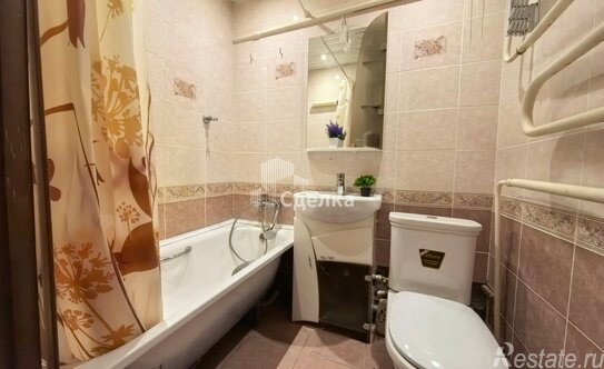 Продажа 2-комн квартиры на вторичном рынке Коломна, пр-кт Кирова,  д. 58г