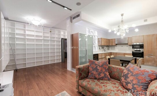 Продажа 3-комн квартиры на вторичном рынке Новопесковский М. пер,  д. 8