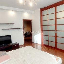 Продажа 1-комн квартиры на вторичном рынке Тружеников 2-й пер