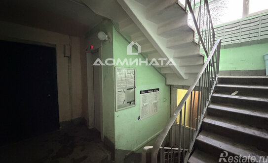 Продажа 3-комн квартиры на вторичном рынке Купчинская ул,  д. 19 к2