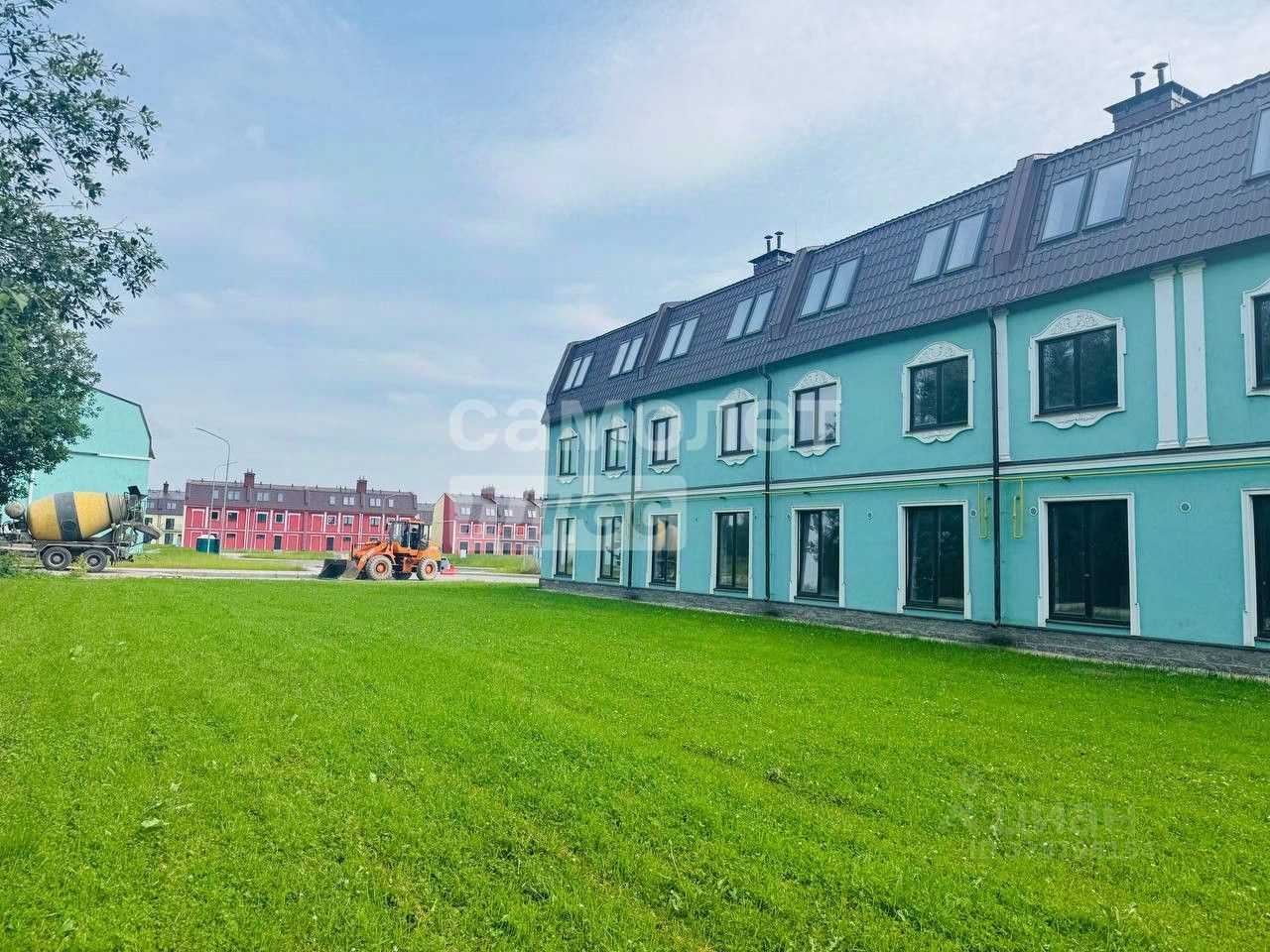 Продажа дома д. Новосаратовка, Жилой комплекс Невская усадьба, 57Б