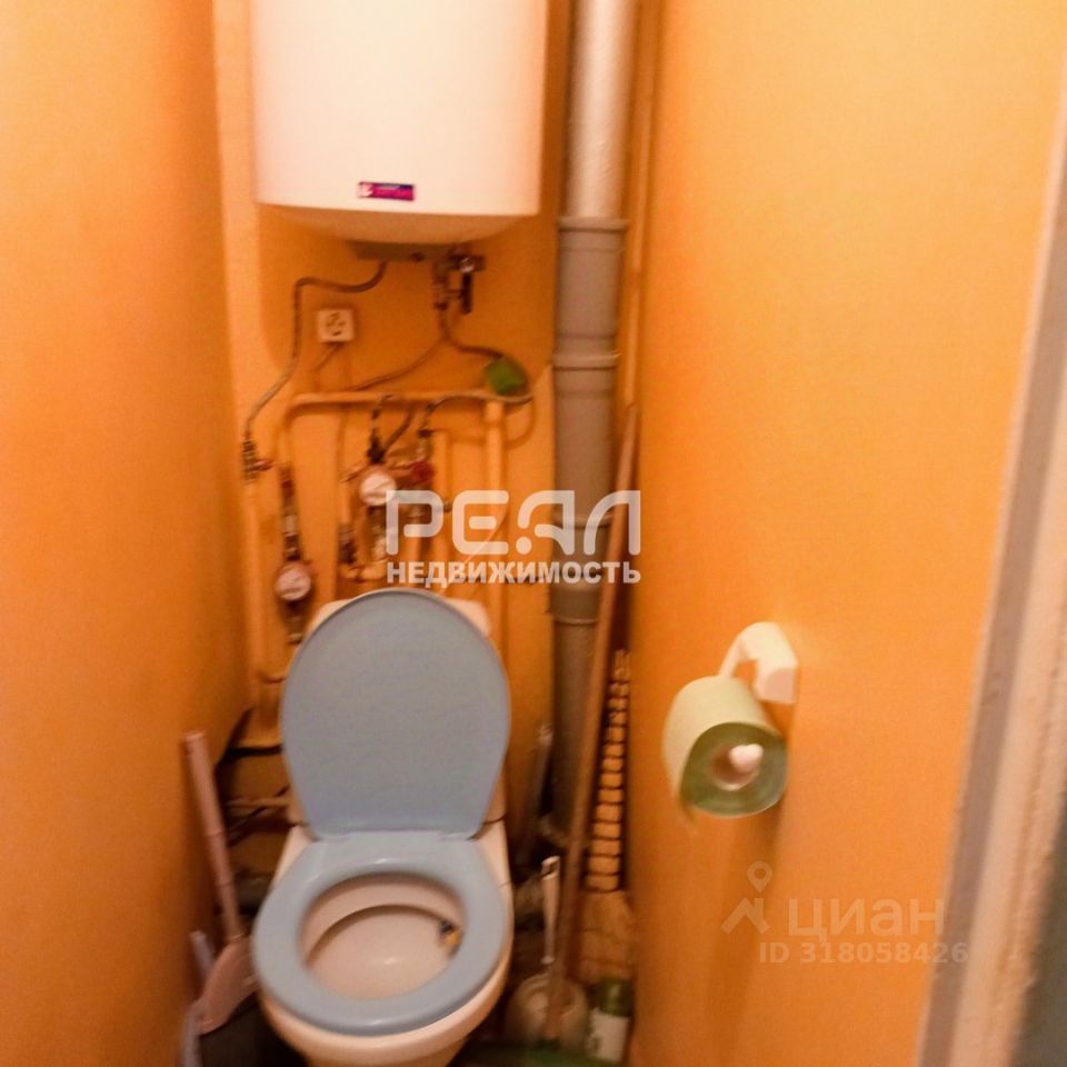 Продажа 2-комн квартиры на вторичном рынке пос. Новый Свет, 43