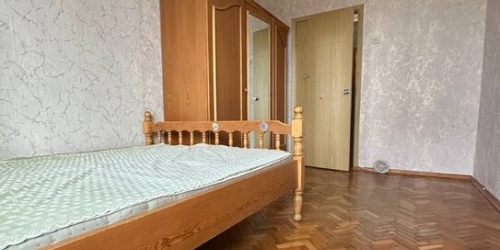 2-комн квартира Изумрудная улица,  д. 52