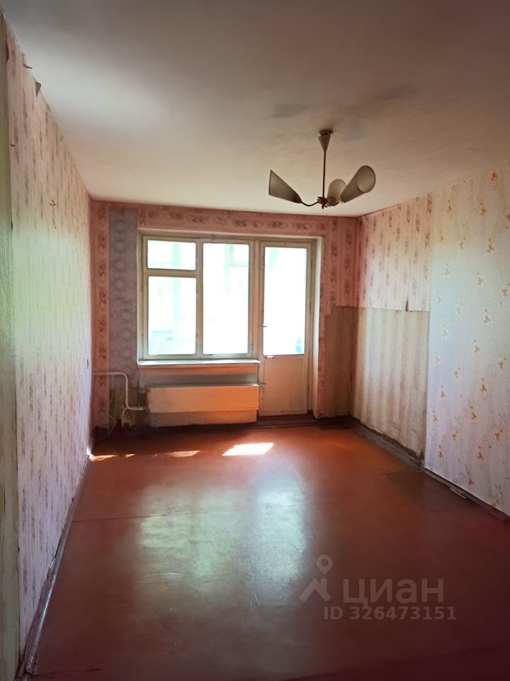 Продажа 2-комн квартиры на вторичном рынке Луга, улица Кингисеппа, 5