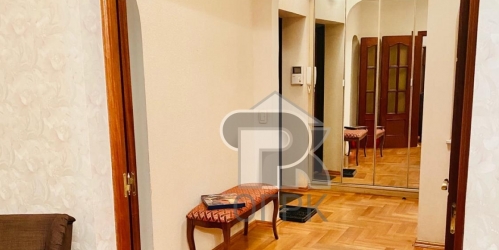 3-комн квартира Ладожская улица, дом 8