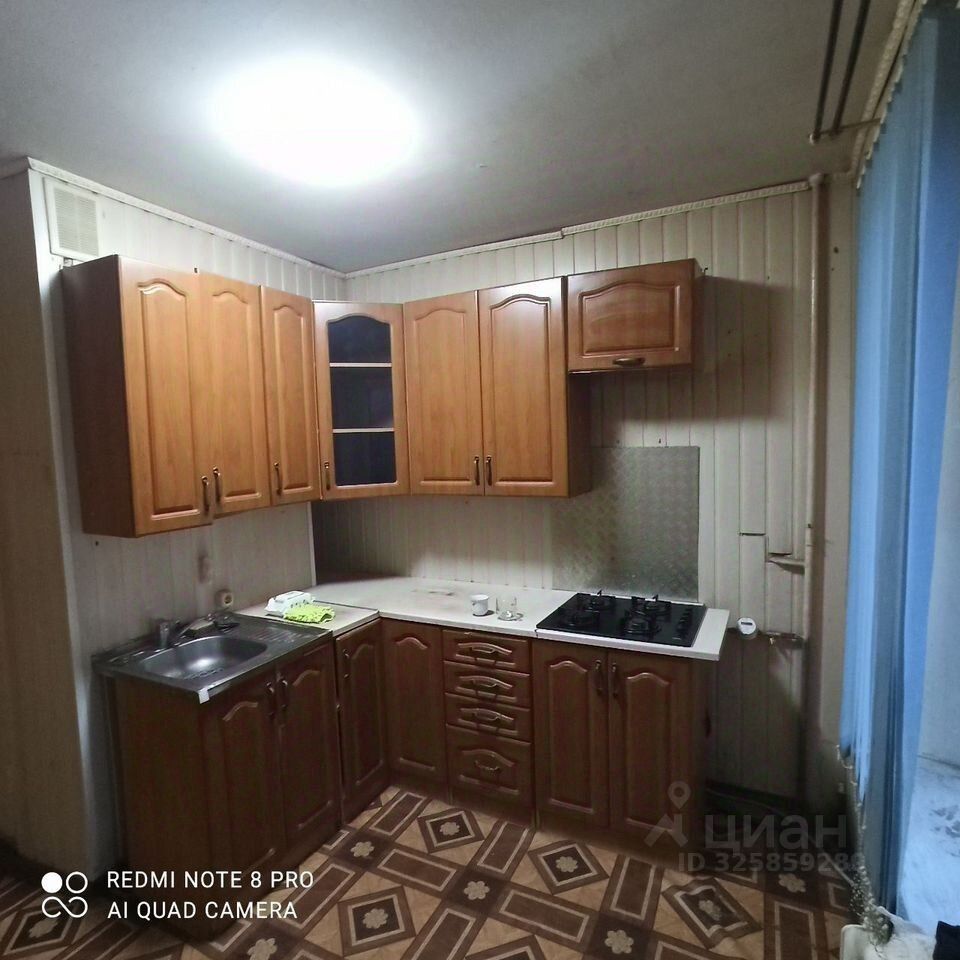 Продажа 2-комн квартиры на вторичном рынке Рощино пгт, улица Садовая, 8