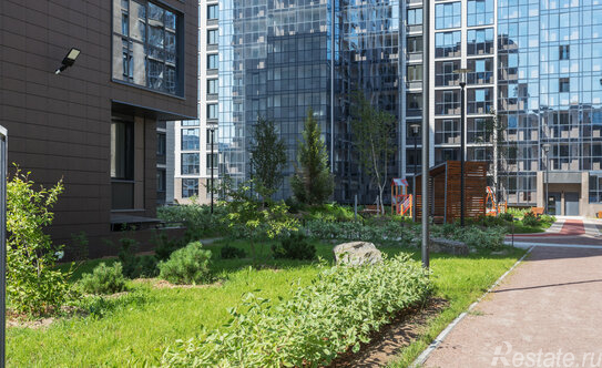 Продажа 3-комн квартиры на вторичном рынке Светлановский пр-кт,  д. 14,  к. 1 стр 1