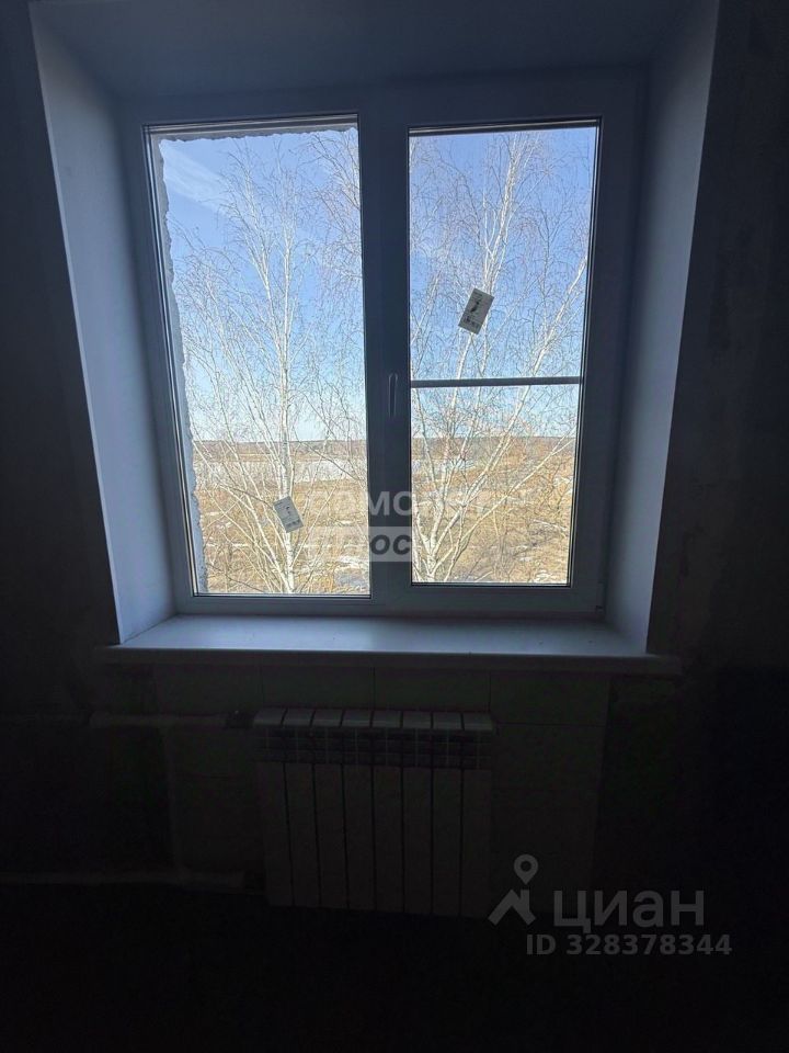 Продажа 3-комн квартиры на вторичном рынке Лопатинский мкр, улица Светлая,  д. 1