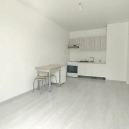 Продажа 2-комн квартиры на вторичном рынке Янино-1 пгт, Тюльпанов (Янила Драйв мкр) ул,  д. 2,  к. 2