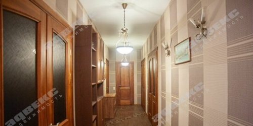 4-комн квартира Новолитовская улица,  д. 5