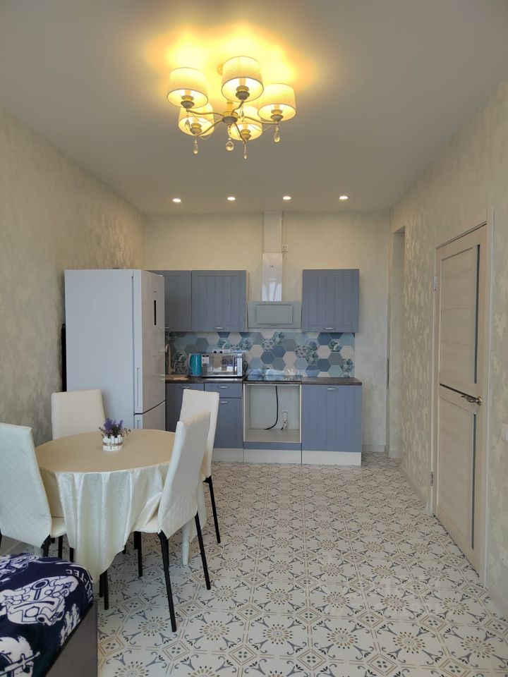 Продажа 1-комн квартиры на вторичном рынке Отрадное пгт, улица Молодежная, 5