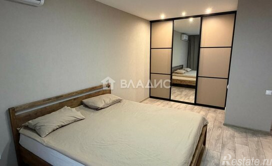 Продажа 1-комн квартиры на вторичном рынке Лухмановская улица,  д. 5