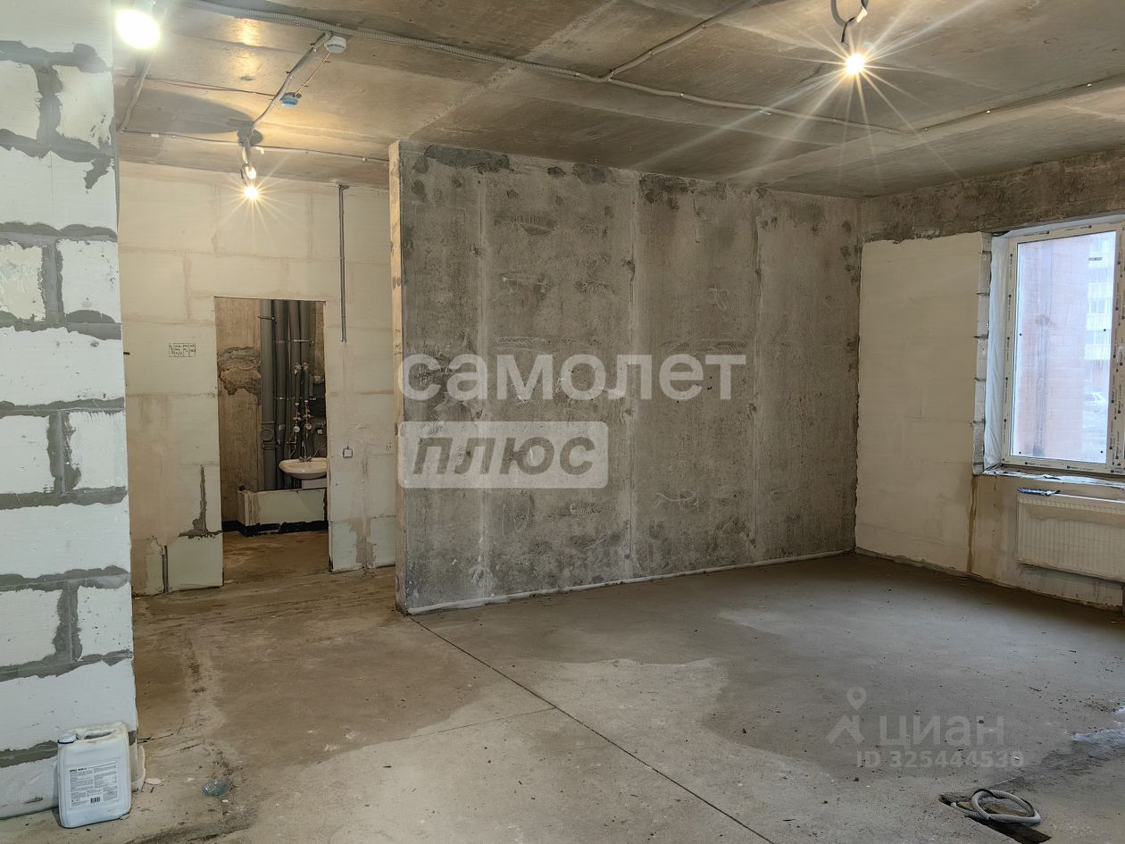 Продажа 2-комн квартиры на вторичном рынке д. Целеево, улица Пятиречье, 1