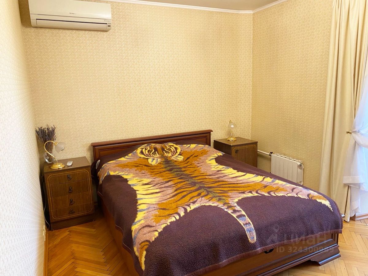 Продажа 3-комн квартиры на вторичном рынке Липецкая улица, 2/16