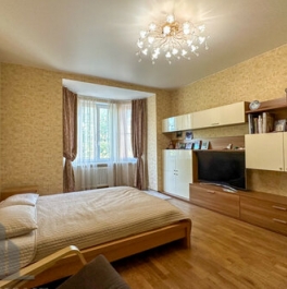 Продажа 3-комн квартиры на вторичном рынке Астраханская улица,  д. 23/24