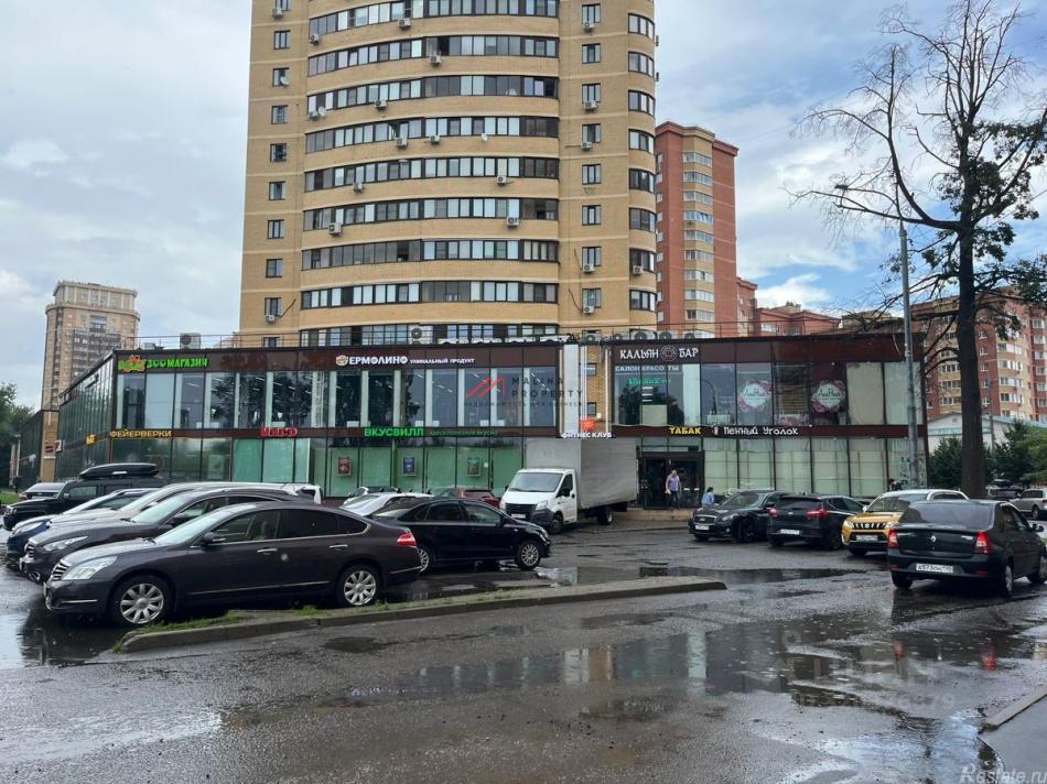 Продажа торгового помещения Химки, ул Академика Грушина,  д. 4